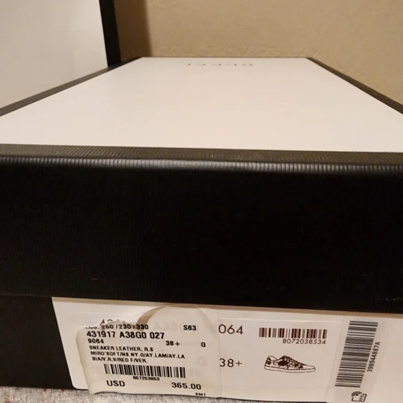 Gucci Women's White Sneakers with Embroidery Floral Design - Picture 8 of 9